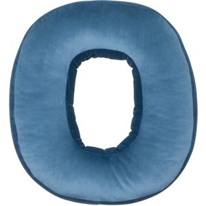 Sametový polštář Betty’s Home ve tvaru písmene O - Blue
